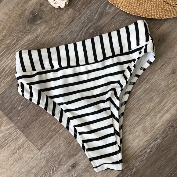 Nasty Gal Swim High Waist Bikini Bottoms XS - Picture 3 of 8